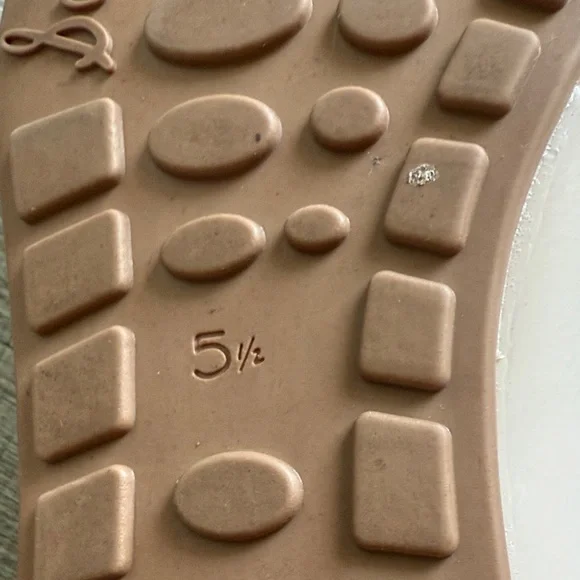 Sam Edelman Cream Loafers - Picture 4 of 4